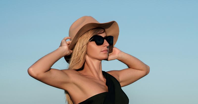 4 Consejos para cuidar el cabello de tus clientes ante la exposición al sol