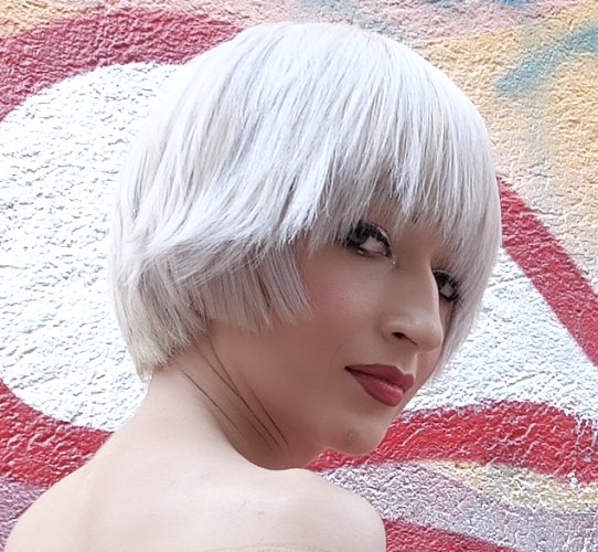 Learn how to do the Mini Bob haircut your clients are looking for