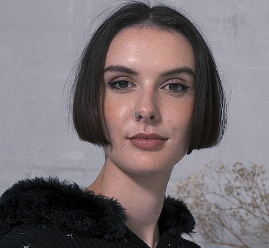How to make a short French Bob cut