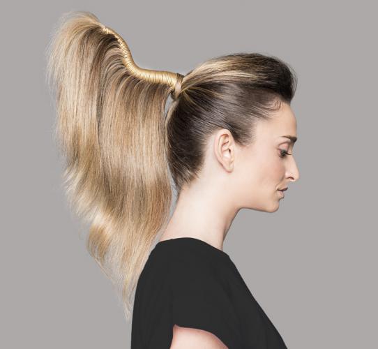 How to make a curtain style ponytail