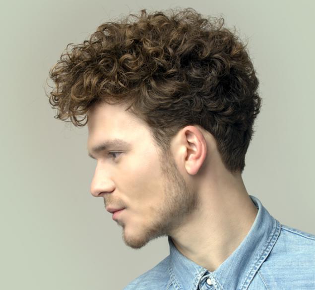 Men's haircut for curly hair